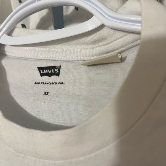 Levi’s t shirt - Picture 2 of 4